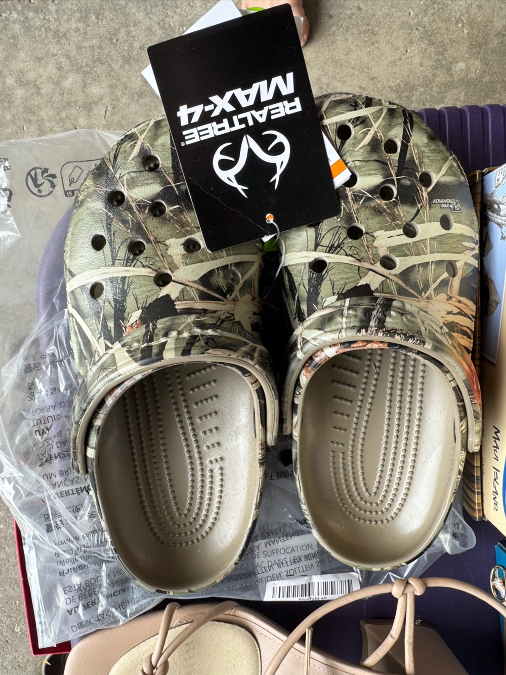 CROCS Realtree Max-4 Camo Slip-On Clog - Green/Tan